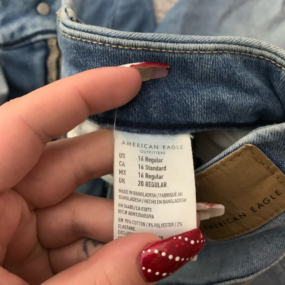 Curvy High Rise Jeggings - Picture 8 of 9